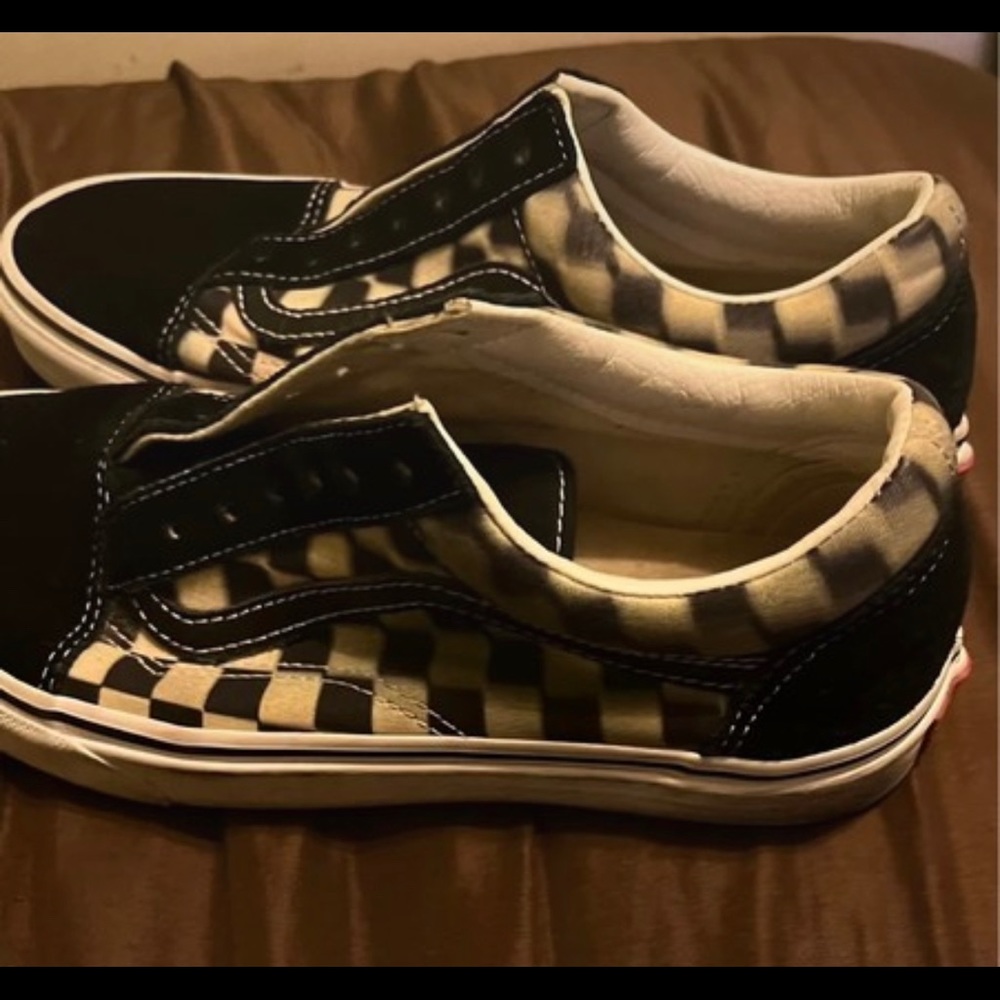 Vans - Picture 4 of 4